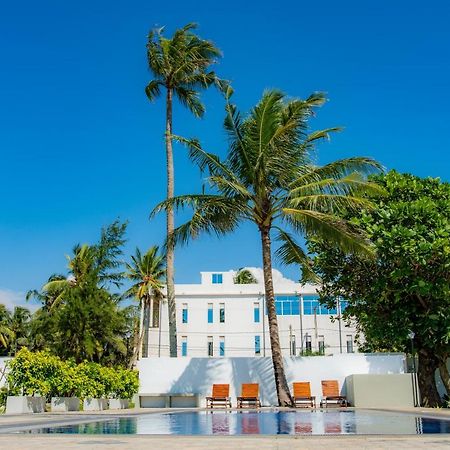Manara Beach Resort Берувала Екстериор снимка
