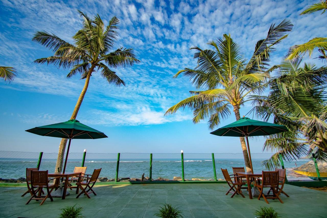 Manara Beach Resort Берувала Екстериор снимка