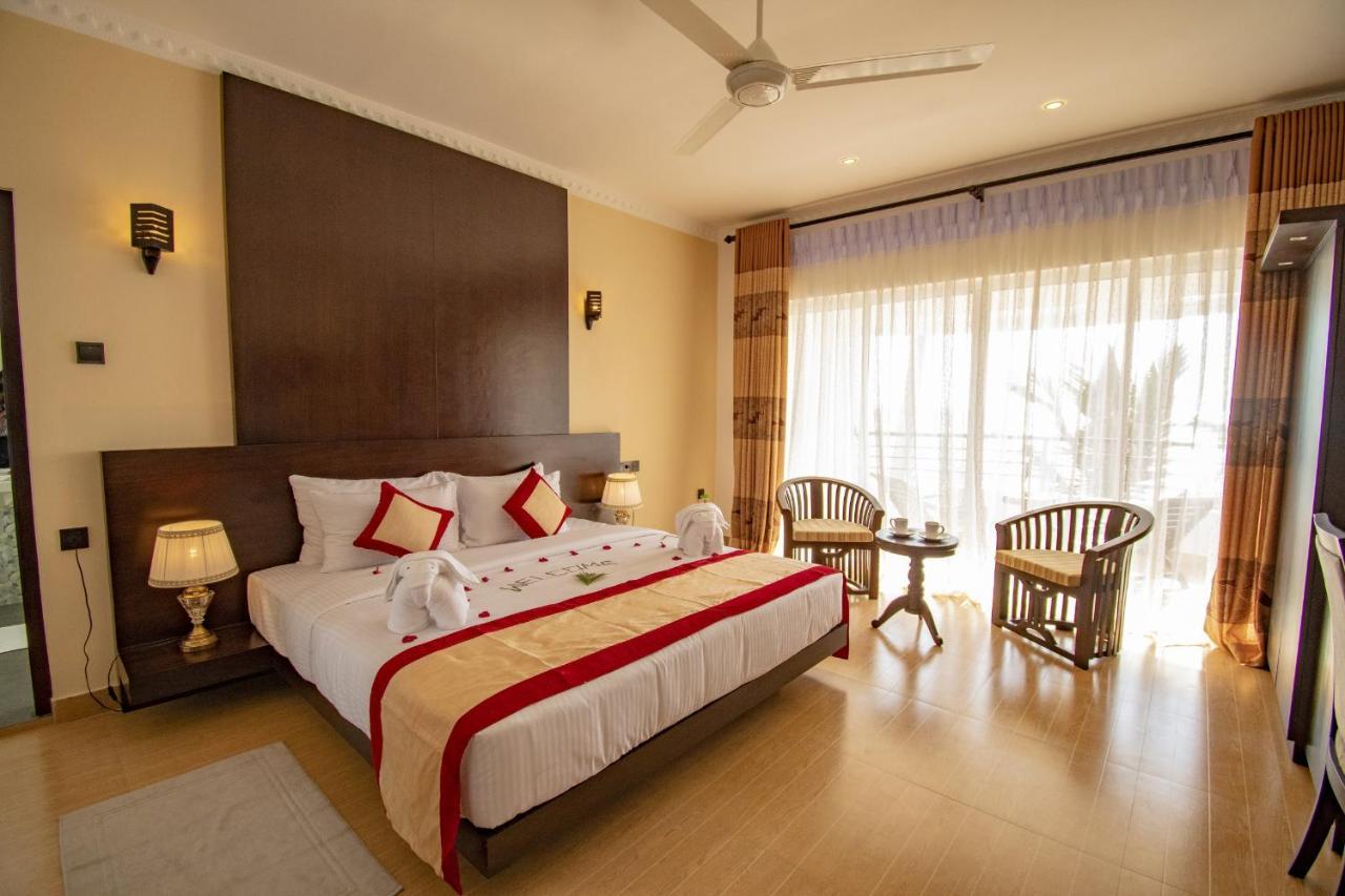 Manara Beach Resort Берувала Екстериор снимка